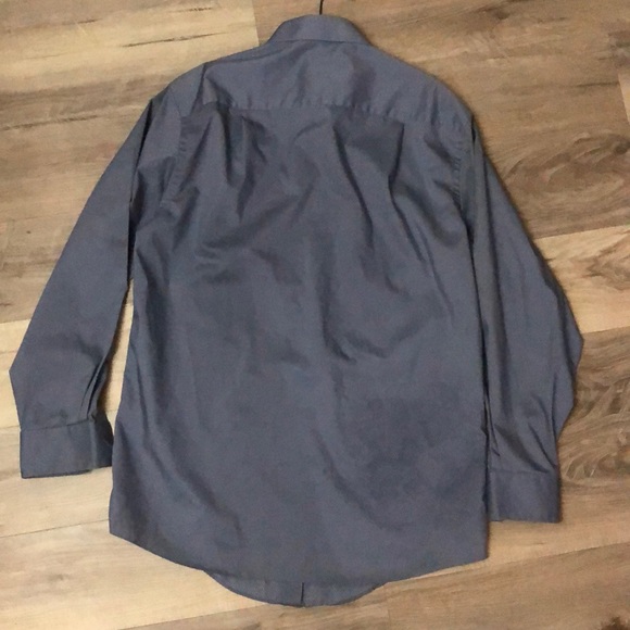 Van Heusen Studio slim fit dress shirt - Picture 2 of 2